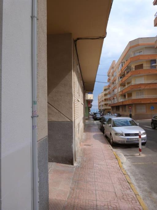 Modern Apartment In Torrevjea 200M From The Loccos Beach Torrevieja Eksteriør bilde