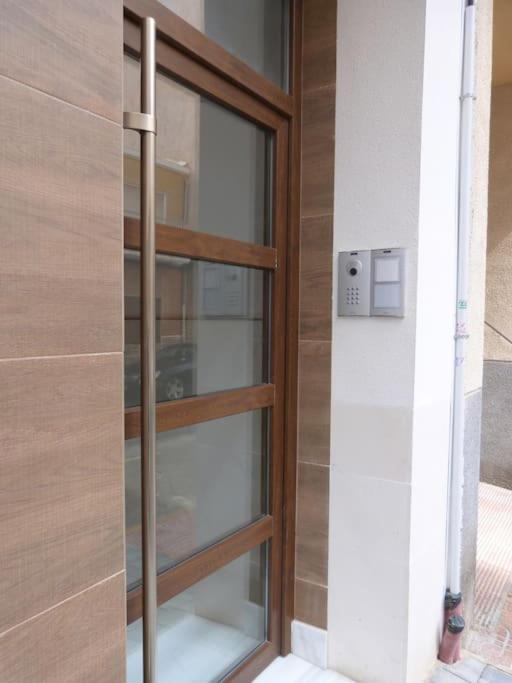 Modern Apartment In Torrevjea 200M From The Loccos Beach Torrevieja Eksteriør bilde